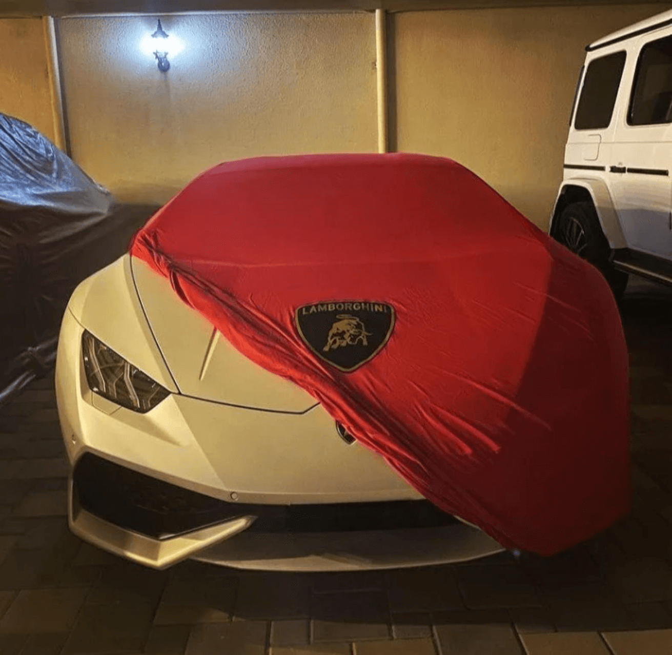 Lamborghini Indoor Car Cover – Custom-Fit, Stretch & Elastic for All Models